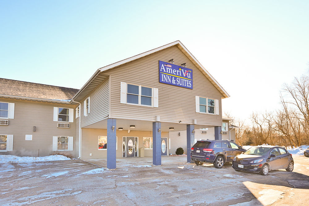 Amerivu Inn & Suites New Richmond Exterior photo